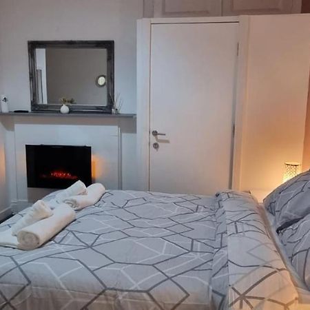Ultra-Fine Apartments In Central ハリファックス エクステリア 写真
